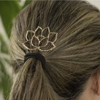 کلیپس مو Lotus